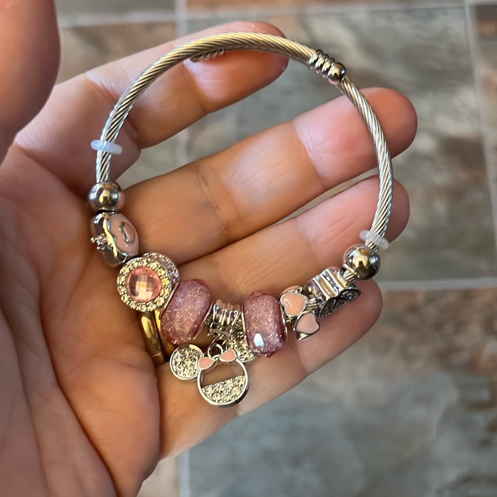 Minnie Mouse charm bracelet